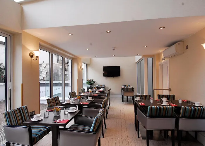 Hotel Astors Belgravia